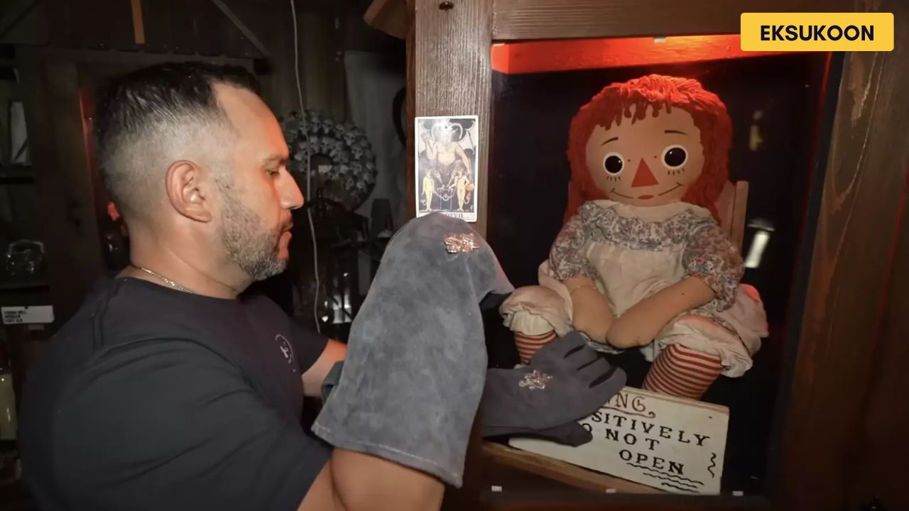 Dan Rivera Dies on Annabelle Haunted Doll Tour (2)