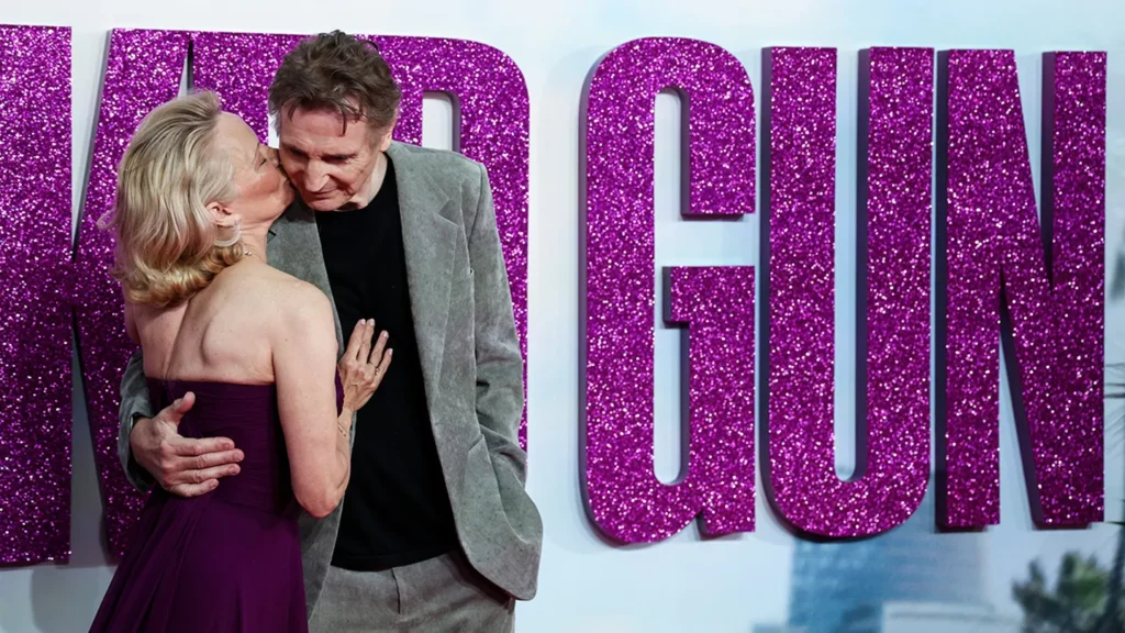 anderson-neeson-kissing