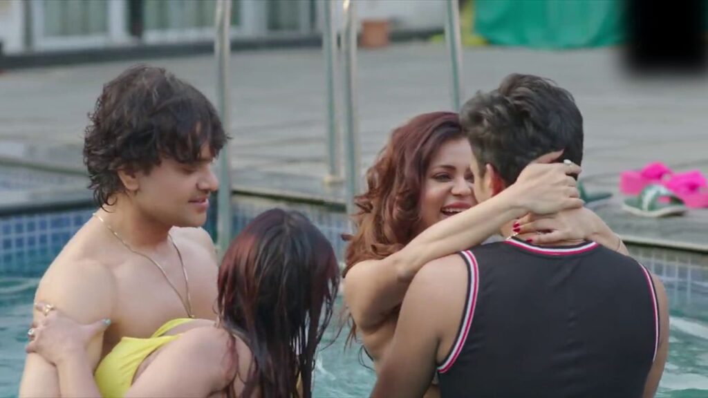 Aaiyashi web series resort vacation scene from Akku OTT series