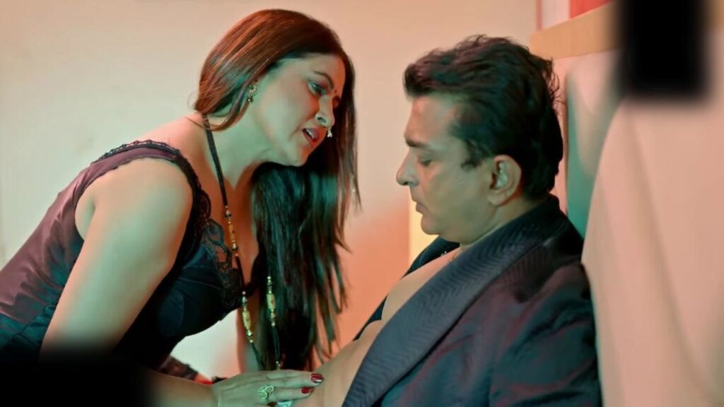 Char Char Khatiya Web Series on TikuTV App - Cast, Actress Names