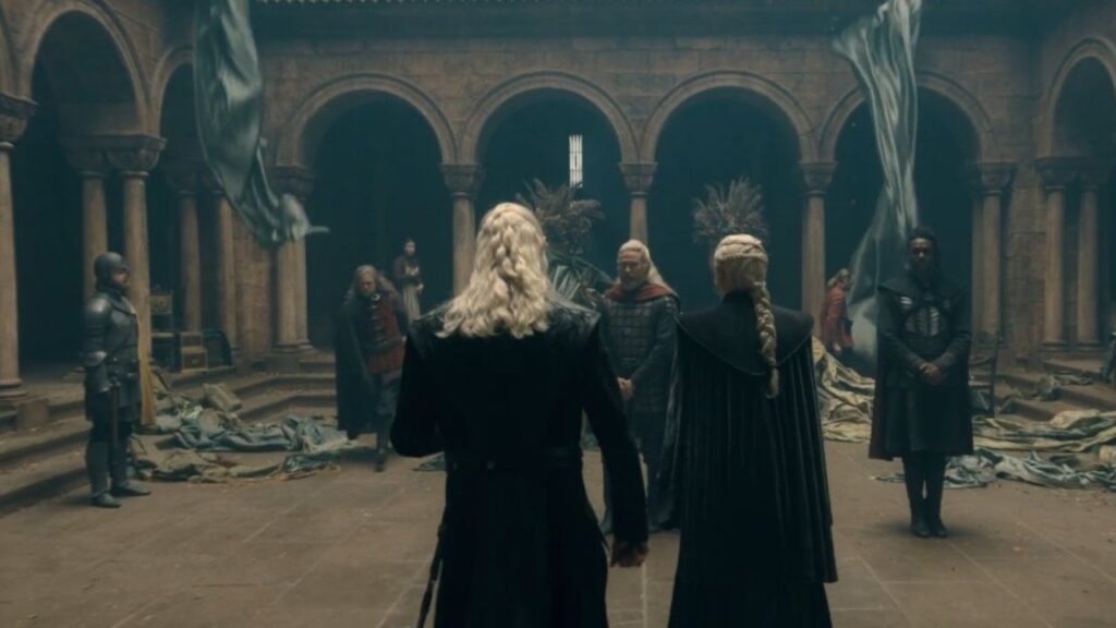 Daemon Targaryen and Queen Rhaenyra with the Dragonseeds; Hugh Hammer, Ulf White and Addam of Hull in King’s Landing in ‘HOUSE OF THE DRAGON’ Season 3. 
