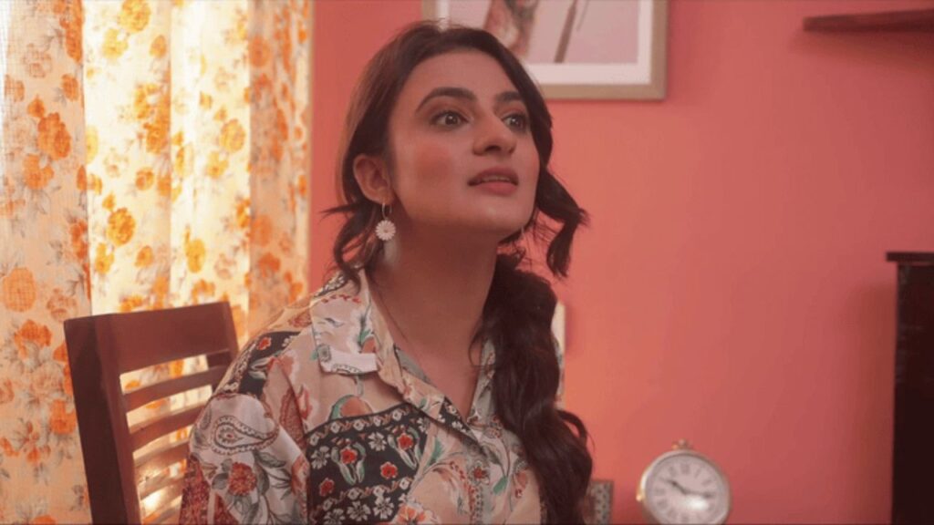 Ayesha Kapoor in Gupt Gyaani Primeshots Web Series