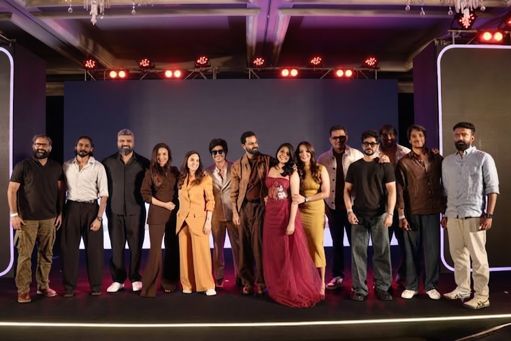 #Love Cast