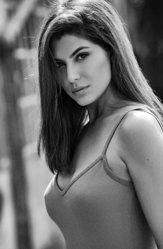 Elnaaz Norouzi in The Fix Movie
