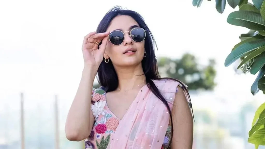 imanvi esmail