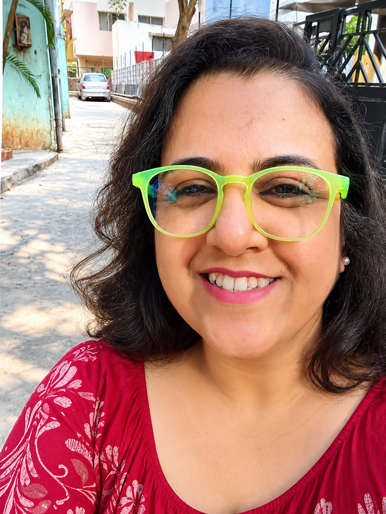 Who Was Divya Vinekar?